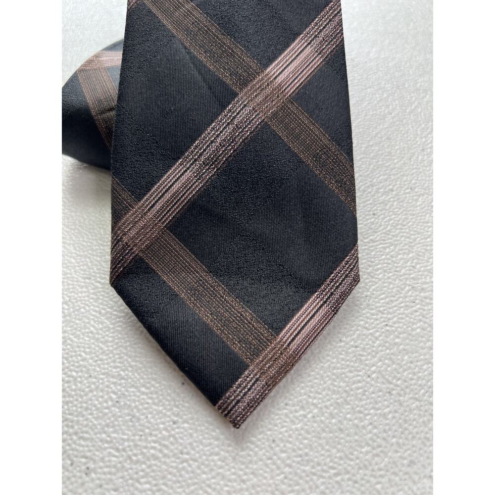 Kenneth Cole New York Black and Brown Striped Pattern 100% Silk Designer Tie - Picture 2 of 7